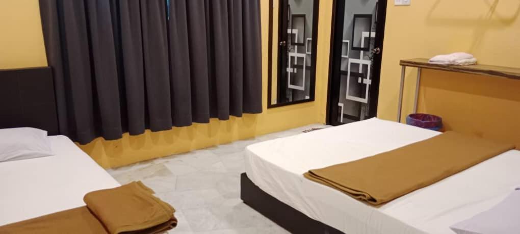 Weng Kong Homestay Slim River Room photo