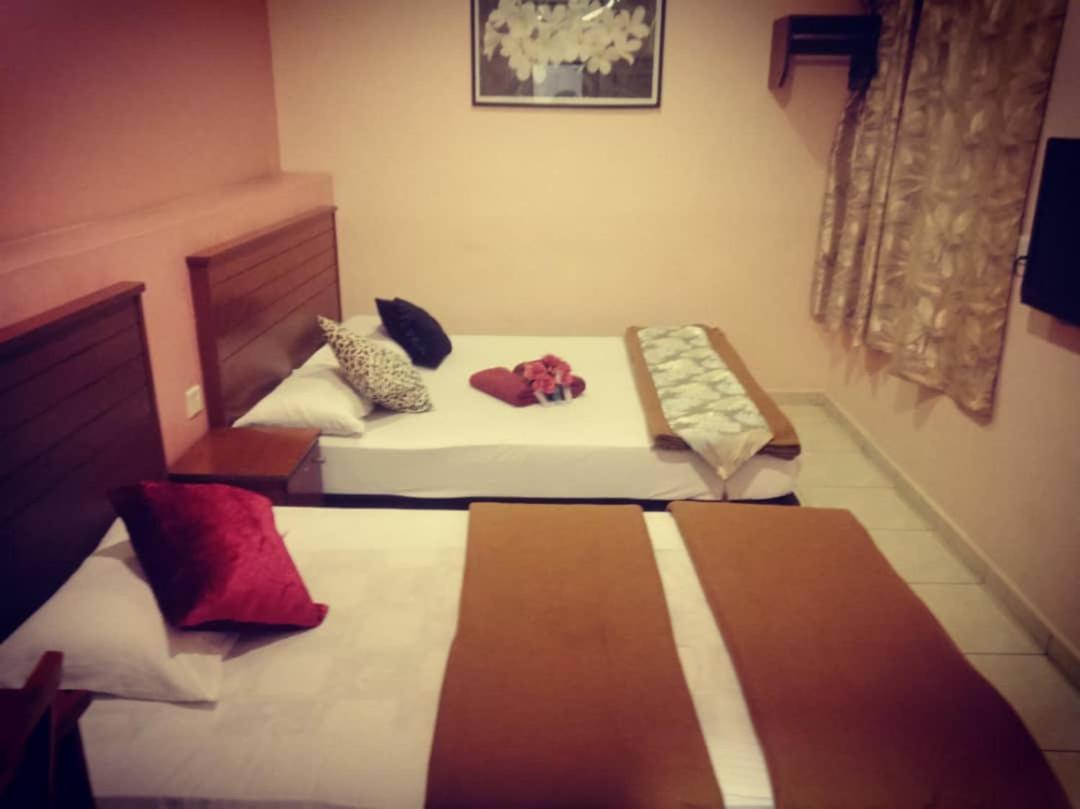 Weng Kong Homestay Slim River Exterior photo